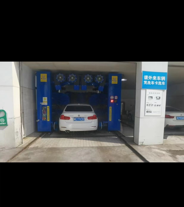 中國-溫州蒼南寶馬4s店 新車、保養車、清洗設備調試完畢