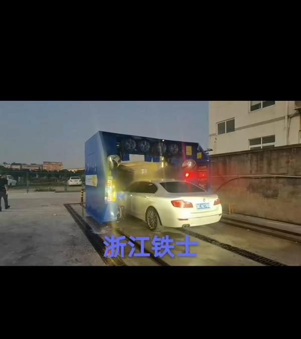 中國-溫州龍灣Guo際機場充電區，無人值守設備調試中 (2)
